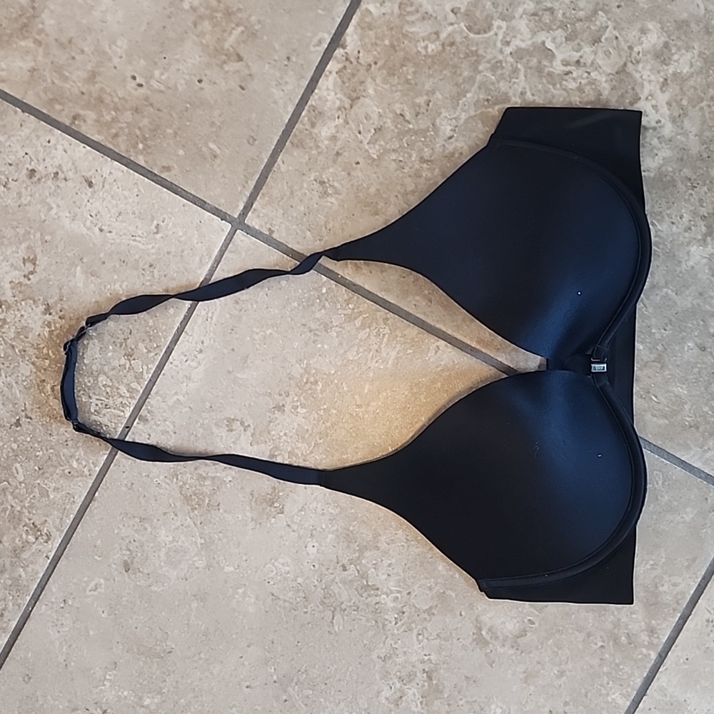 Victoria's Secret Plunge Bra 36c